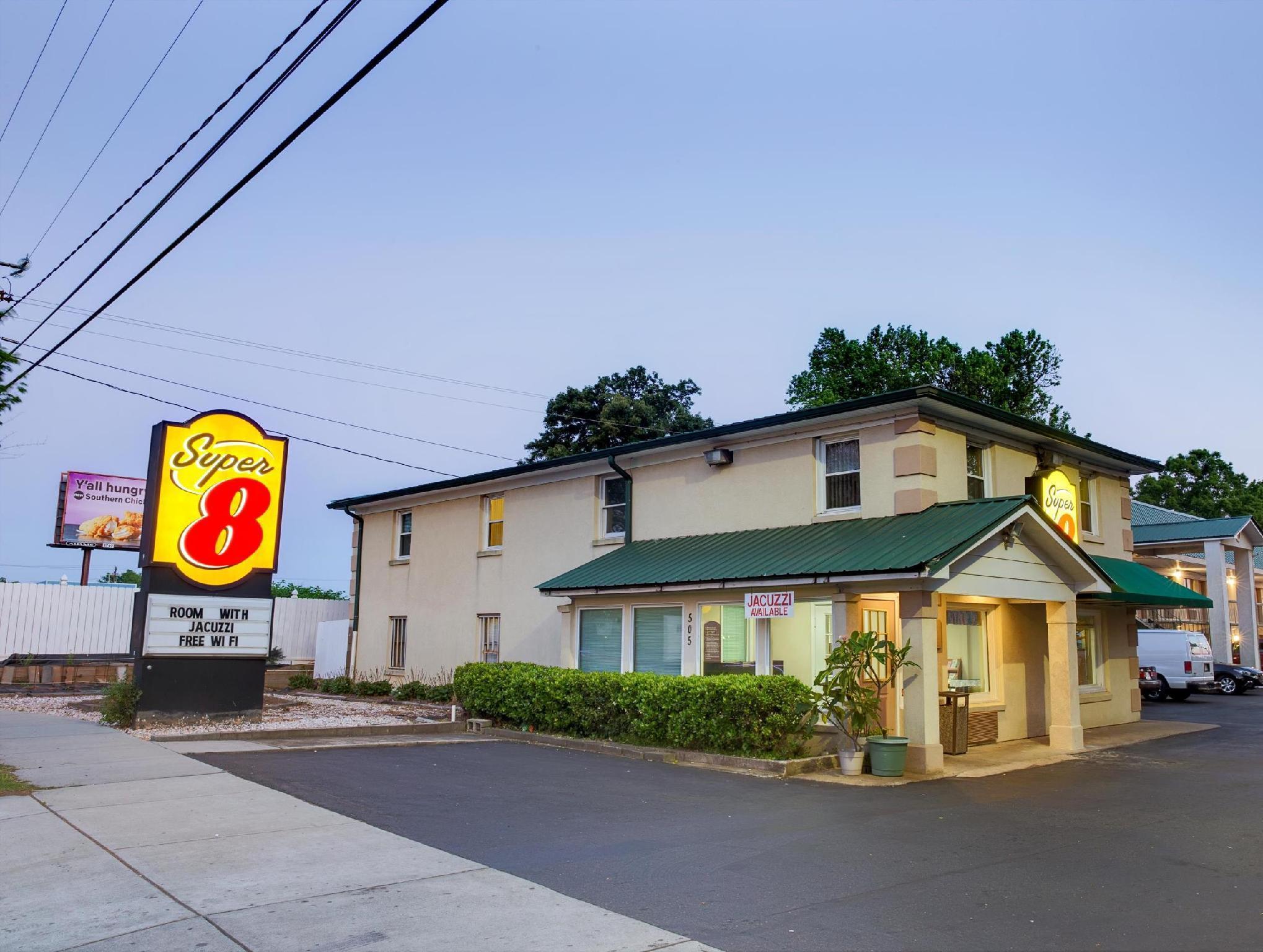 Super 8 By Wyndham Charlotte Downtown Area Motel Exterior foto