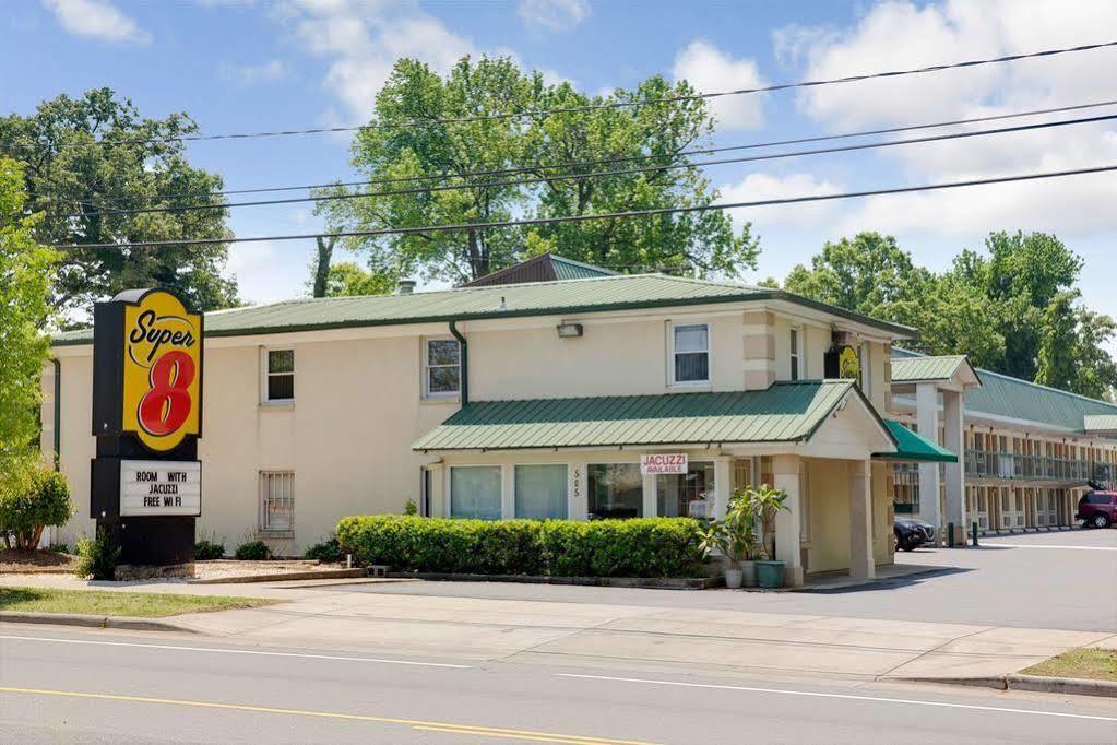 Super 8 By Wyndham Charlotte Downtown Area Motel Exterior foto